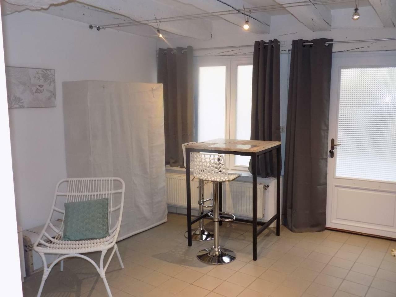 Charmant Studio A Colombages Morlaix Bagian luar foto