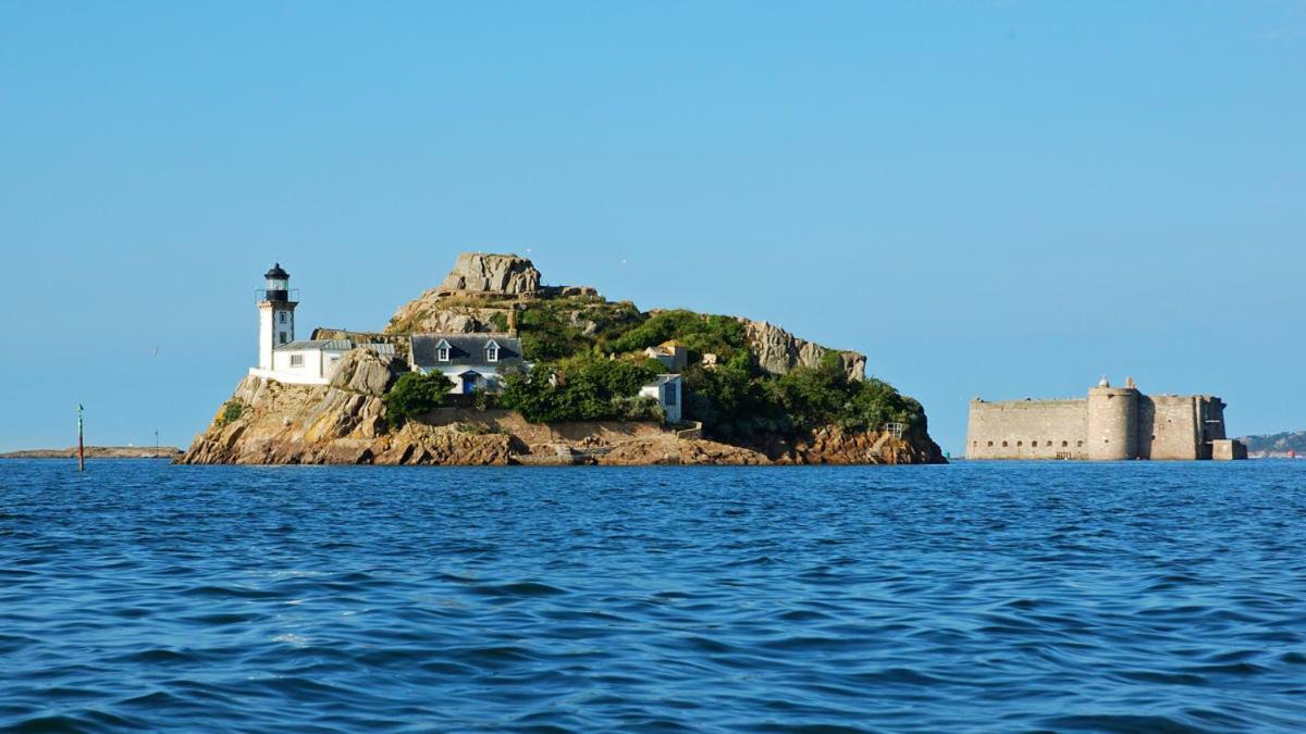 Charmant Studio A Colombages Morlaix Bagian luar foto